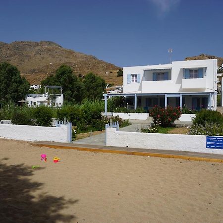 Galazio Seaside Apartments Livadakia Exteriör bild